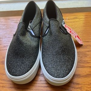 NIB Vans “dressy” sneakers. Size 9.